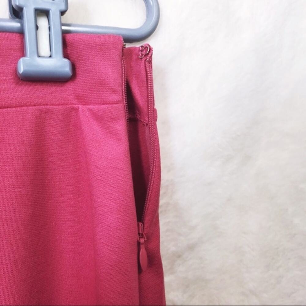 GAP Fuschia Ruffle Skirt - Picture 6 of 6